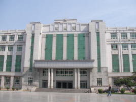 遼寧石油化工大学の写真